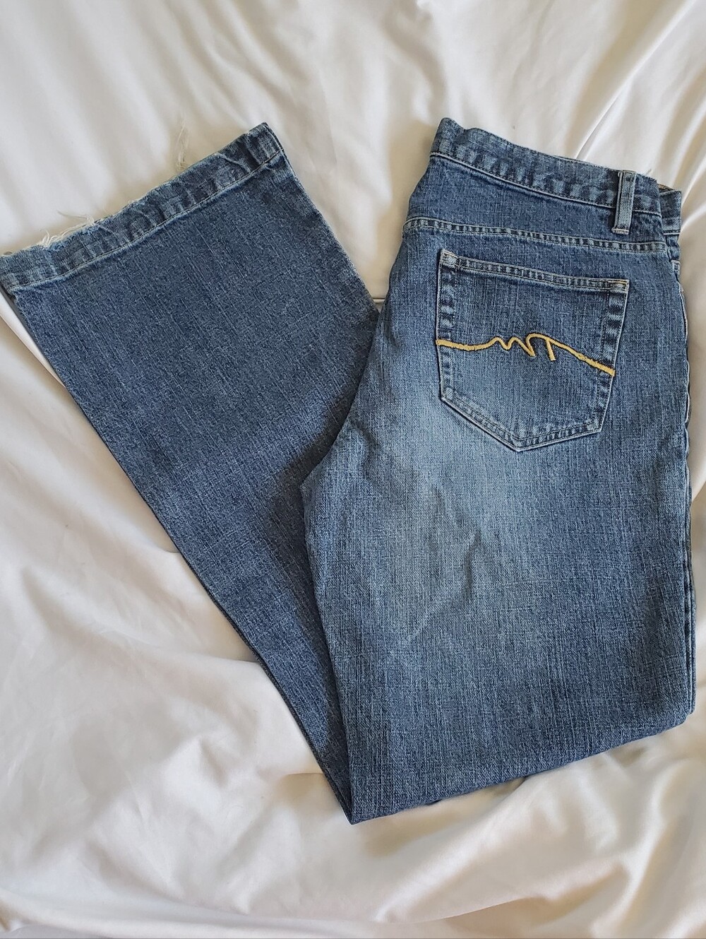 Columbia Lean Distressed Bootcut/Flare Leg Women's Denim Jeans, Sz 10 (W32/L31)